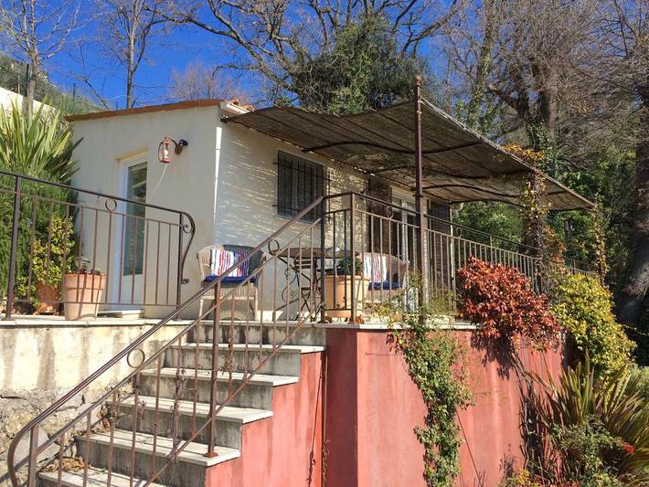 Gîte pour 2 personnes, avec terrasse à Cabris