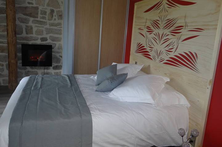 Gîte pour 3 personnes, avec piscine et jardin à Chaudes-Aigues - 4