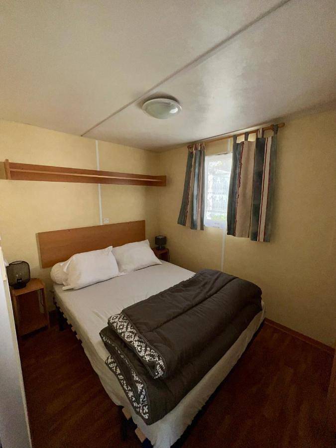 Camping pour 5 personnes, avec jardin ainsi que terrasse et piscine à Saint-Pierre-d'Oléron - 4