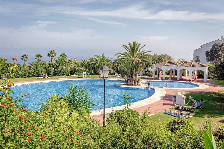 Casa de férias para 6 pessoas, com terraço e piscina e ainda jardim em Monte Faro