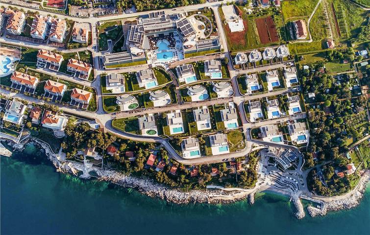 Acogedor apartamento de 1 dormitorio con piscina, terraza y cerca de la costa in Umag, Region de Umag
