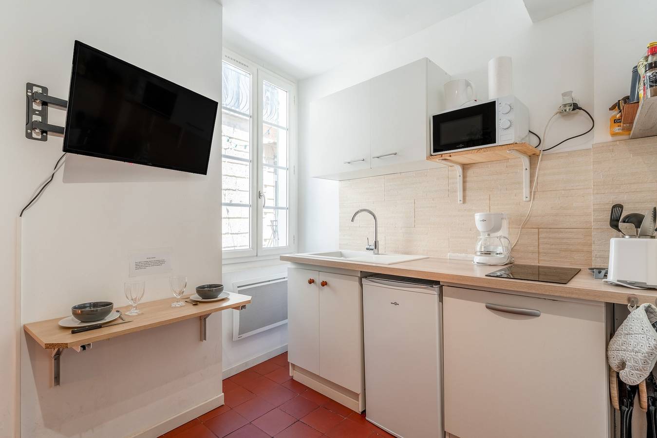 Studio entier, Maison de vacances « Studio Cocooning Beaucaire C3 » avec Wi-Fi in Beaucaire, Région de Nîmes