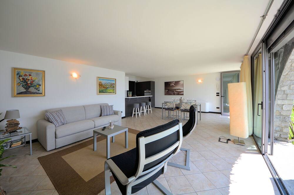 Ganze Wohnung, Larianella House, peace and relaxation in Vercana, Gemeinde Vercana