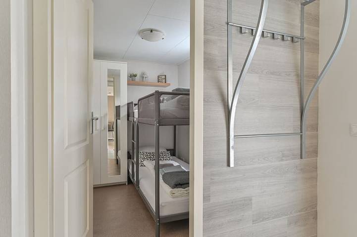 Spacious luxury 4 person Chalet in the middle of the Veluwe in Veluwe