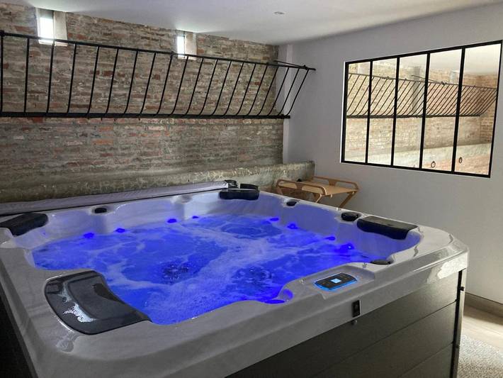 Maison de campagne pour 2 personnes, avec Jacuzzi ainsi que Jardin et Piscine dans Oise