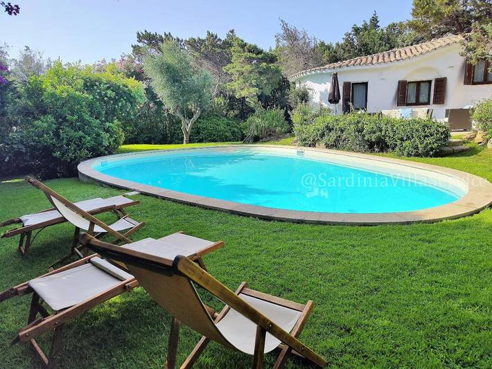 Villa pour 7 personnes, avec vue ainsi que jardin et piscine, animaux acceptés à Porto Cervo - 3