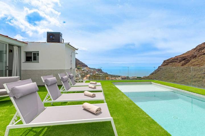 Gîte pour 6 personnes, avec vue ainsi que piscine et jardin dans Tamaimo - 3