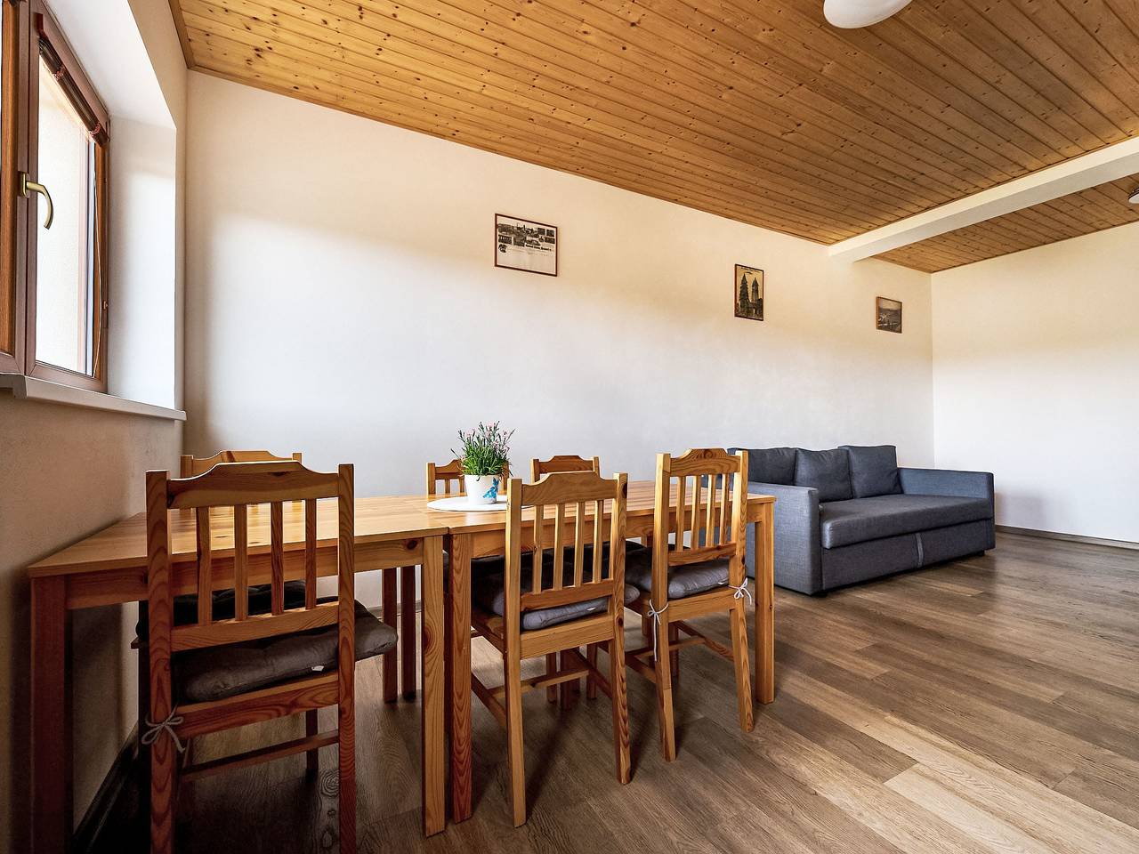 Ganze Wohnung, Pod Černou Studnicí in Nová Ves nad Nisou, Region Liberec