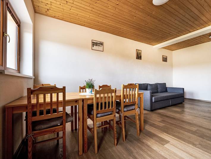 Ganze Wohnung, Pod Černou Studnicí in Nová Ves nad Nisou, Region Liberec