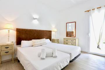 Villa voor 8 Personen in Las Marinas, Dénia, Afbeelding 1