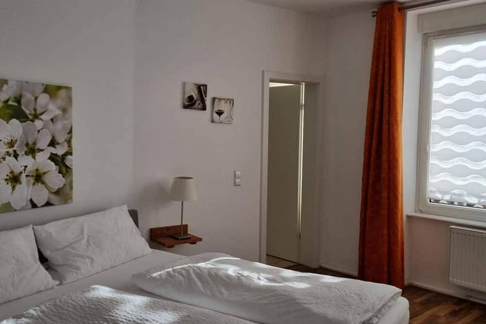 Ganze Wohnung, Ferienwohnung 5 \"Weißherbst\" - Haardter Winzer in Neustadt an der Weinstraße, Pfälzer Rheinebene