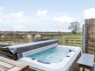 Holiday Rental for 11 People in Caldecott, Rutland, Photo 2