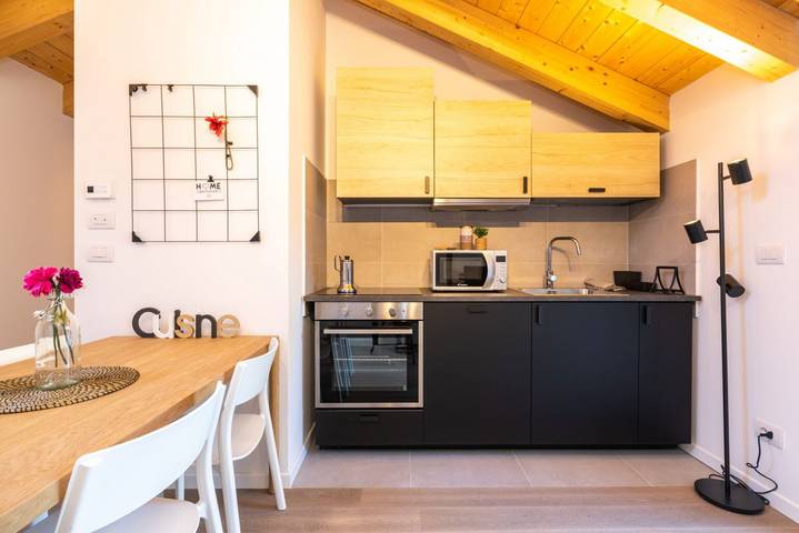 Ganze Wohnung, Joivy Captivating 2-bed loft in Milan in Giambellino-Lorenteggio, Mailand