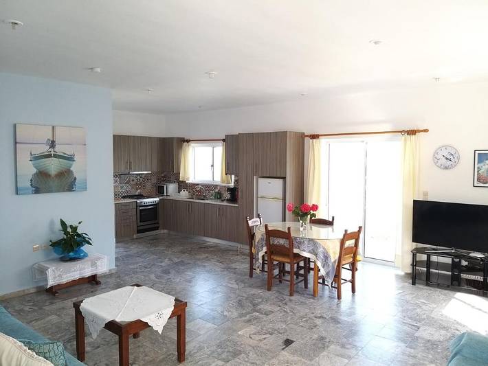 Gîte pour 2 personnes, avec terrasse et jardin dans Almirida - 4