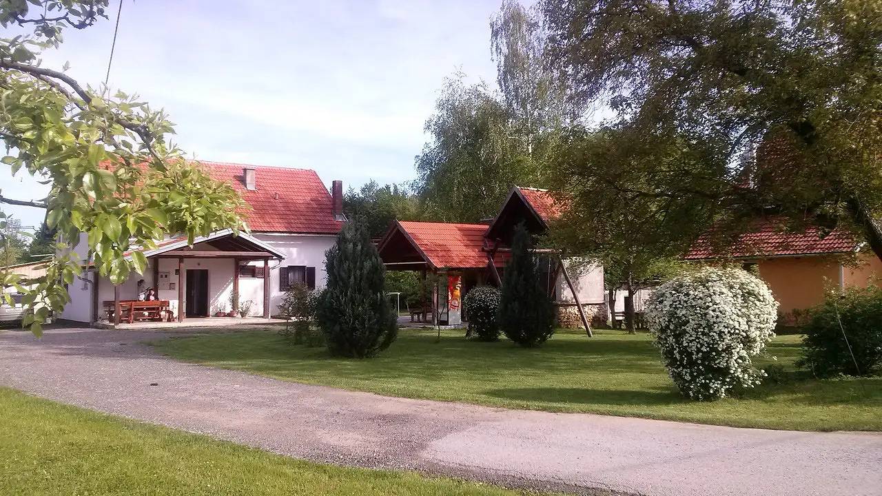 Ganze Ferienwohnung, Ferienwohnung für 4 Personen (40 m²) in Smoljanac in Smoljanac, Lika-Senj