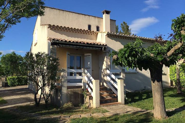 Ferienhaus für 6 Personen, mit Terrasse und Garten in Saint-Jean-de-Maruéjols-et-Avéjan