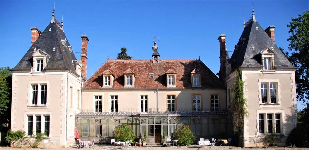 Location de vacances pour 2 personnes, avec jardin et vue ainsi que piscine et terrasse à La Perche - 2