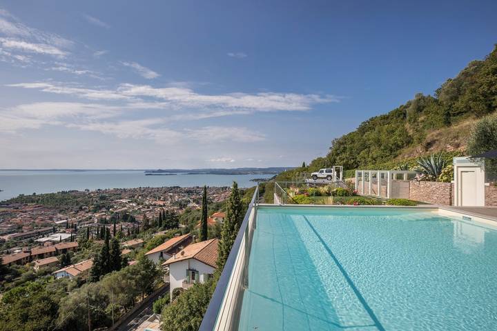 Villa pour 11 personnes, avec sauna ainsi que vue sur le lac et jardin sur le Lac de Garde - 2