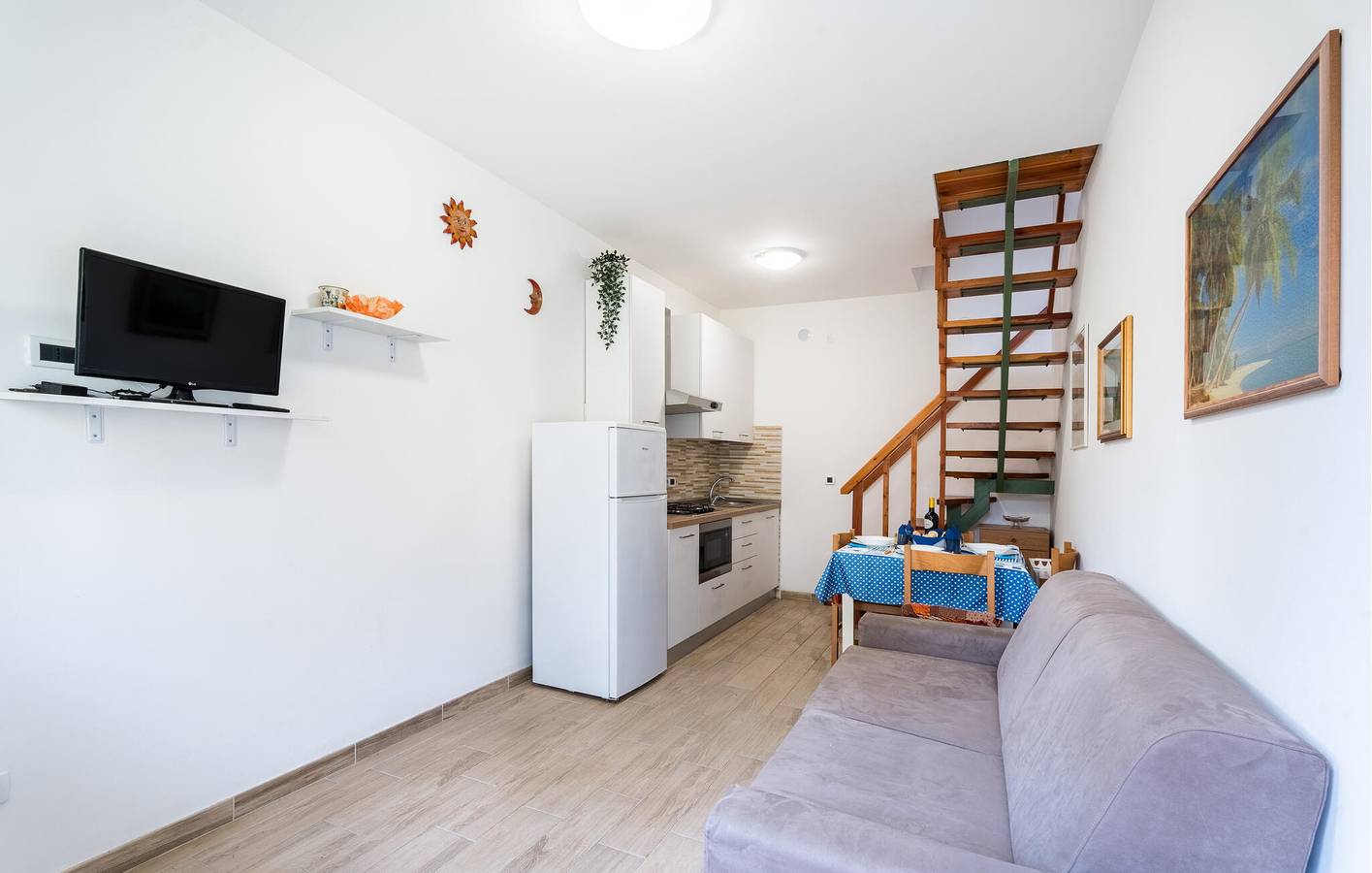 Appartamento intero, Accesso alla spiaggia a 200 metri: A/C, cucina, parcheggio e altro ancora! in Rosolina Mare, Polesine