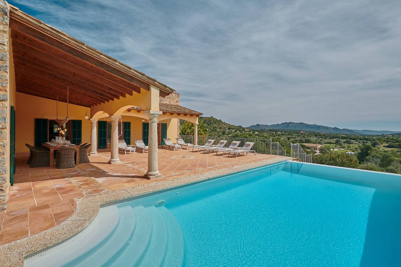 Finca 'Son Sureda' avec vue sur la mer, piscine privée et Wi-Fi in Artà, Majorque de l'Est