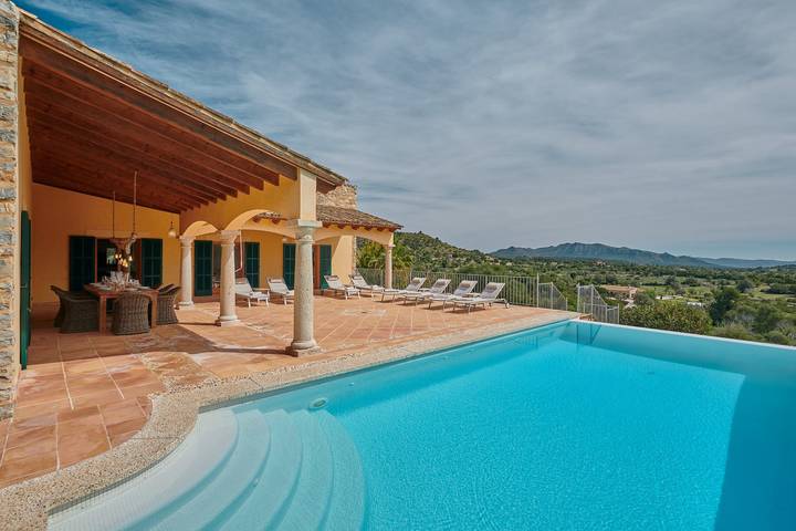 Finca 'Son Sureda' avec vue sur la mer, piscine privée et Wi-Fi in Artà, Majorque de l'Est