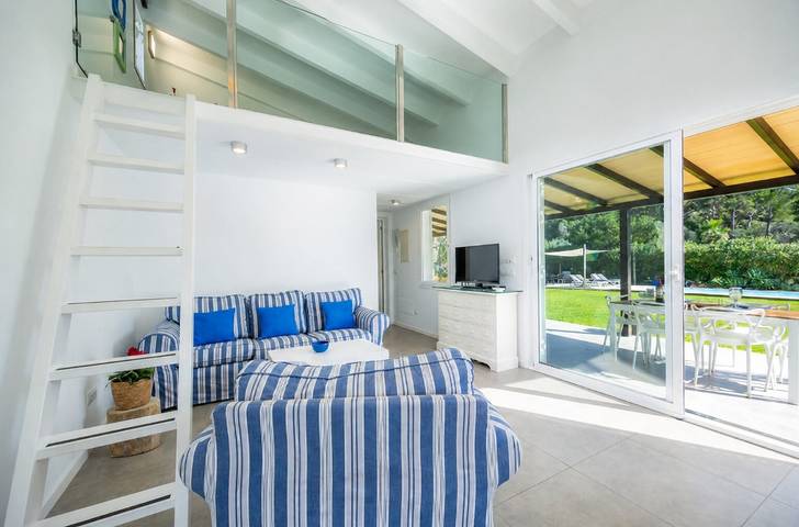 Casa de férias 'Les Herbetes' com vista para a montanha, Wi-Fi e ar condicionado in Port de Pollença, Pollença