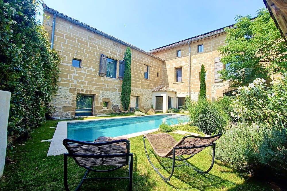 Uzès, großes mas, Design, Charme und Komfort, gesicherter Pool 12 m in Montaren-et-Saint-Médiers, Nimes und Umgebung