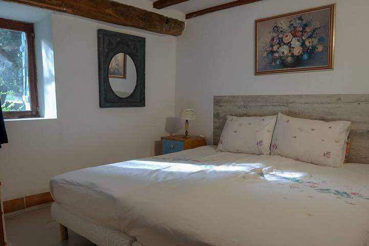 Gîte pour 6 personnes, avec piscine ainsi que jardin et sauna à Sauveterre-la-Lémance - 2