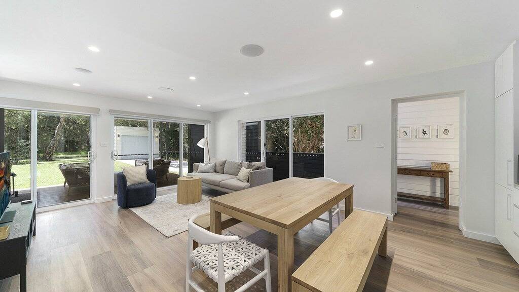 Hop Skip and Jump by Holidayco. in Pearl Beach, New South Wales