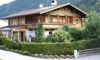 Ferienwohnung für 8 Personen, mit Garten und Balkon im Ski-Optimal Hochzillertal
