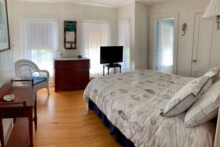 Vacation house for 8 people, with balcony and yard in Maine