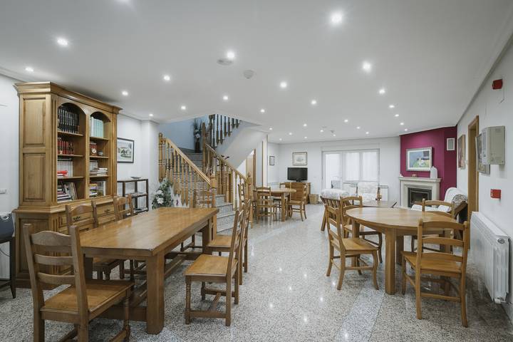 Chalet para 12 personas, Se admiten mascotas en Provincia de Burgos - 2