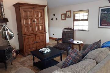 Log Cabin for 2 People in Killarney, Iveragh Peninsula, Photo 4