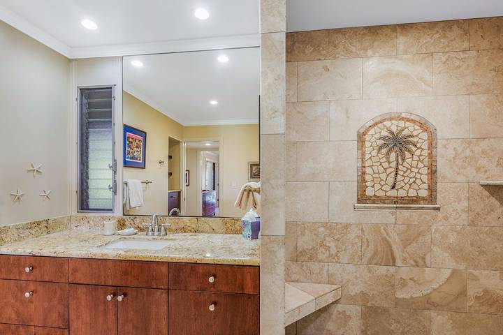 Holiday rental for 8 people, with pool and balcony as well as hot tub in the USA