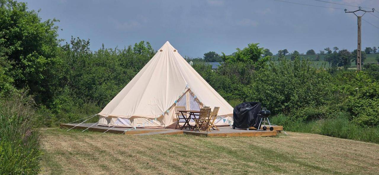 Camping le Monteil in Évaux-les-Bains, Région d'Aubussargues