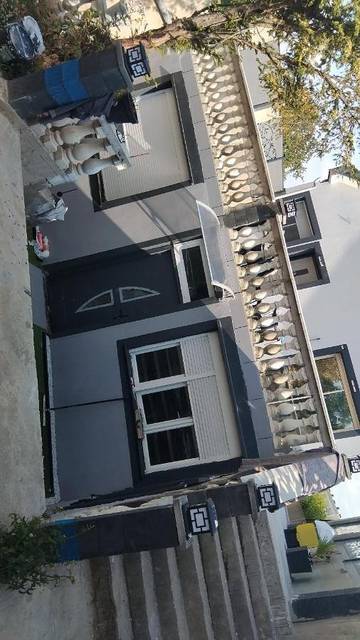 Gîte pour 3 personnes, avec vue et terrasse à Woippy