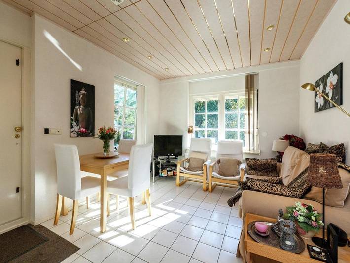 Ferienwohnung für 4 Personen, mit Terrasse in Oostkapelle - 2