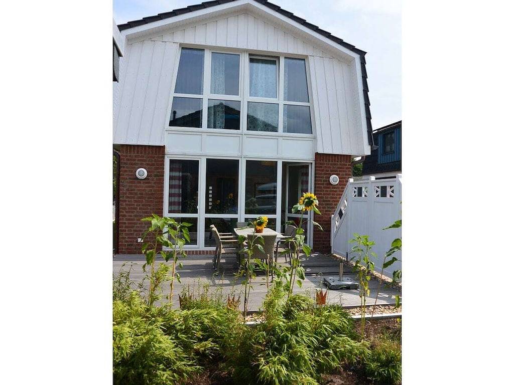 Ferienhaus in Cuxhaven mit Schwimmbecken in Fkk Strand Duhnen, Cuxhaven