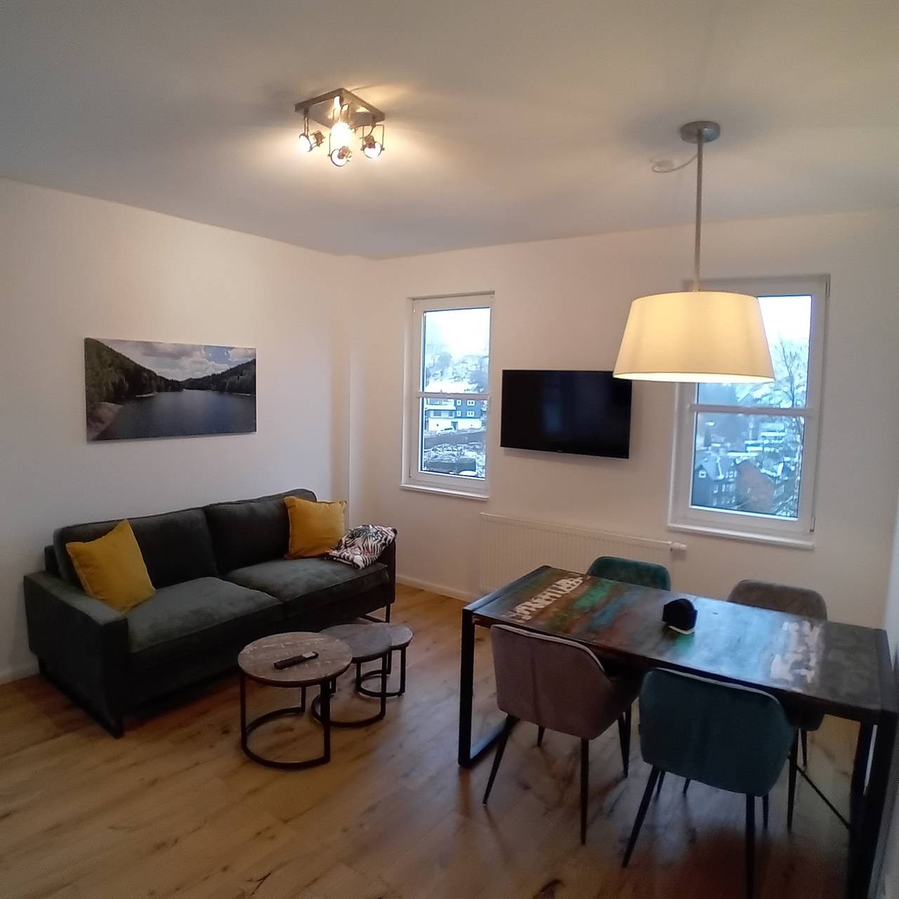 Ganze Wohnung, Ferienwohnung 'A' mit Bergblick, privater Terrasse und Wi-Fi in Lauscha, Rennsteig