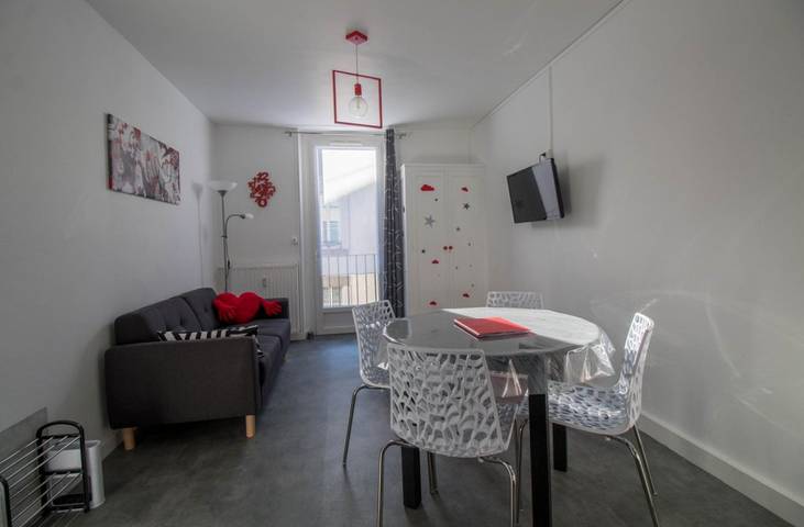 Gîte pour 2 personnes, avec balcon à La Bourboule - 3