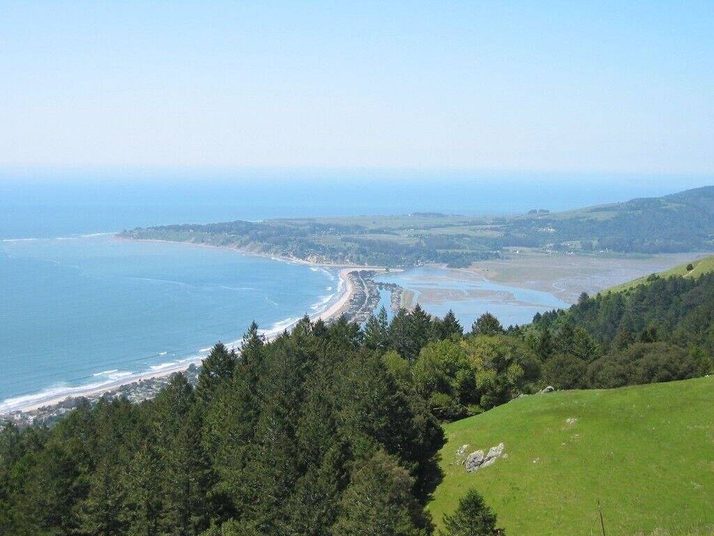Ganze Wohnung, Entspannen Sie sich und genießen Sie einen Oceanfront Getaway in Stinson Beach, California North Coast