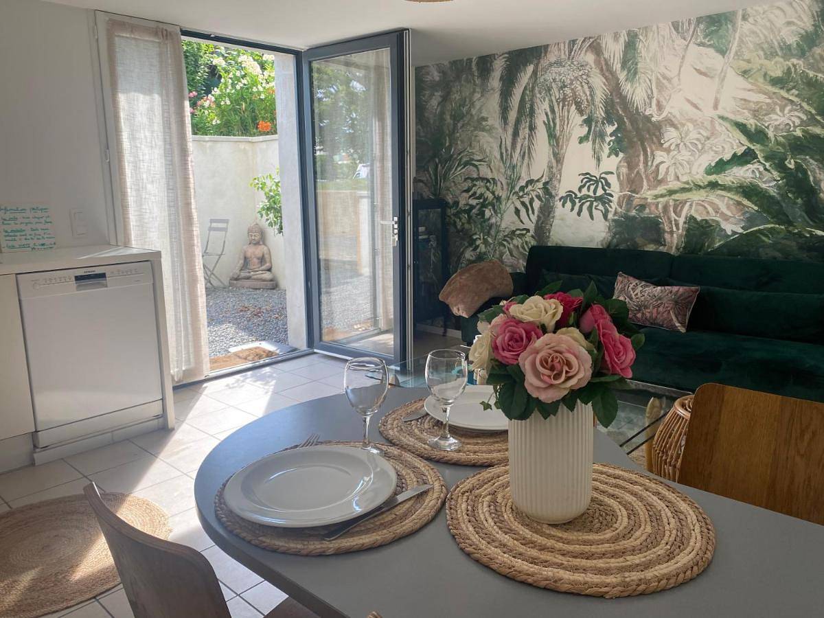 Appartement entier, One-Bedroom Apartment in Montgermont, Région de Rennes