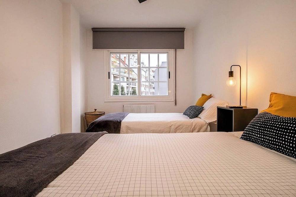 Entire apartment, 10 minutes from the beach! 10 minutes walk to the center.bright and quiet. in Pontevedra City, Rías Baixas
