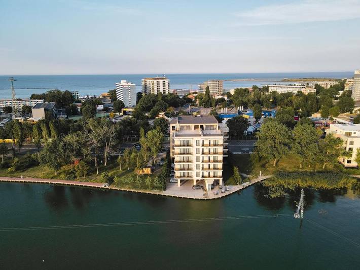 Appart’hôtel pour 2 personnes, avec vue et jardin