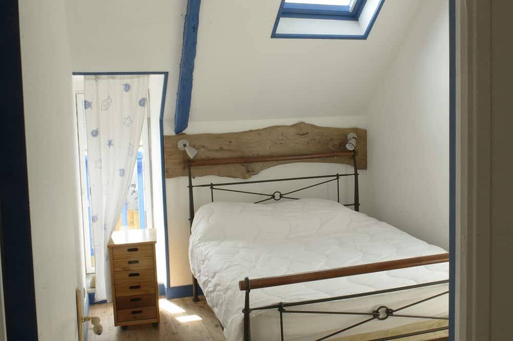 Maison en Pierres Avec Terrasse et Jardin in Saint-Quay-Portrieux, Côte de Goëlo