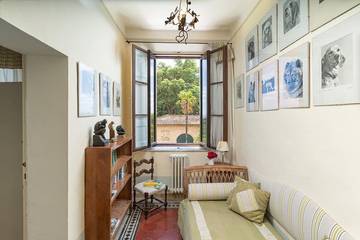 Villa for 13 Guests in Siena, Siena Province, Picture 3