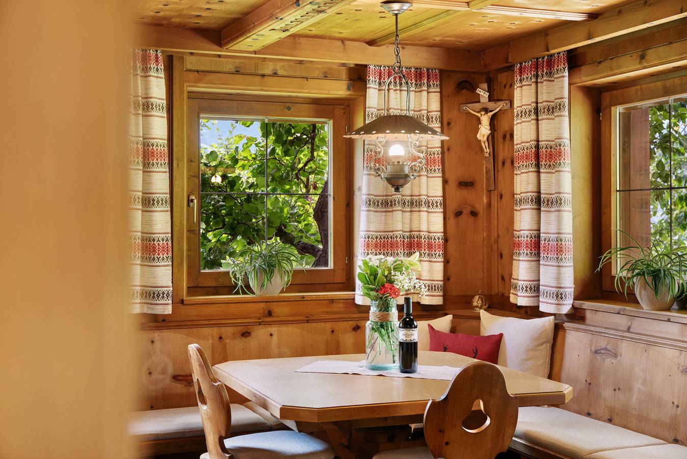 Chalet 'Glosaleite Zillertal' mit Bergblick, privater Terrasse und Wlan in Zellberg, Tiroler Unterland