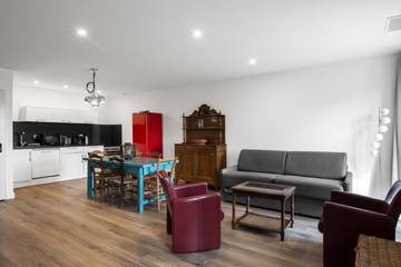 Gîte pour 6 personnes, avec terrasse ainsi que piscine et jardin à Conques-sur-Orbiel