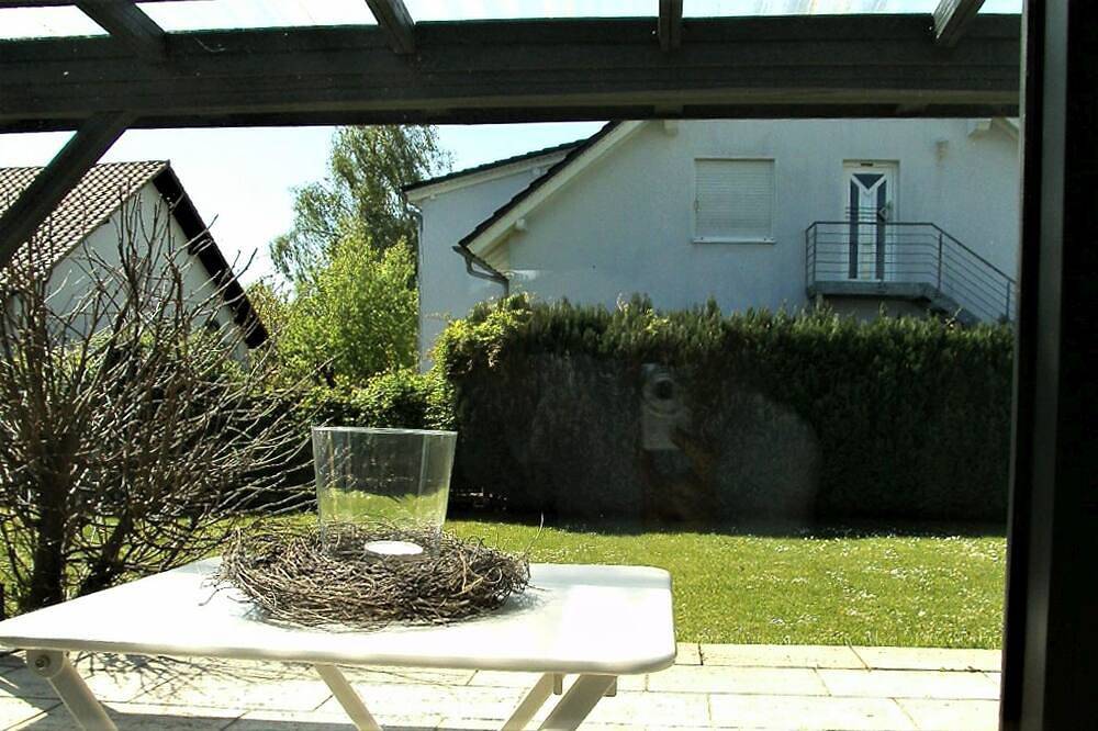 Ganze Wohnung, Ferienhaus, 100qm, Garten und Terrasse, 3 Schlafzimmer, max. 5 Personen in Bad Schönborn, Kraichgau