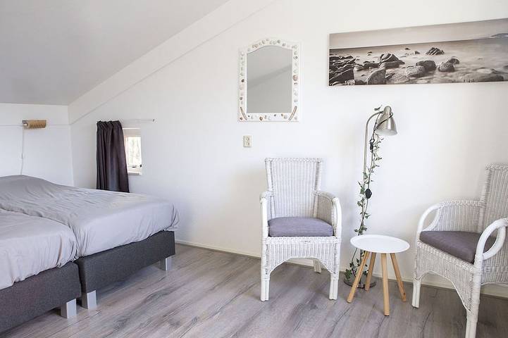 Strandhaus für 6 Personen, mit Pool und Sauna sowie Whirlpool und Garten in Kijkduin - 2